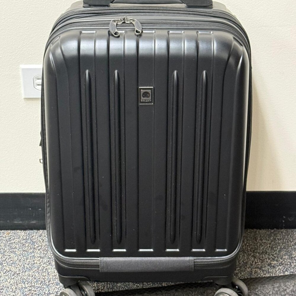 DELSEY PARIS Titanium Hardside Expandable Carry-On 21" Spinner Luggage Graphite